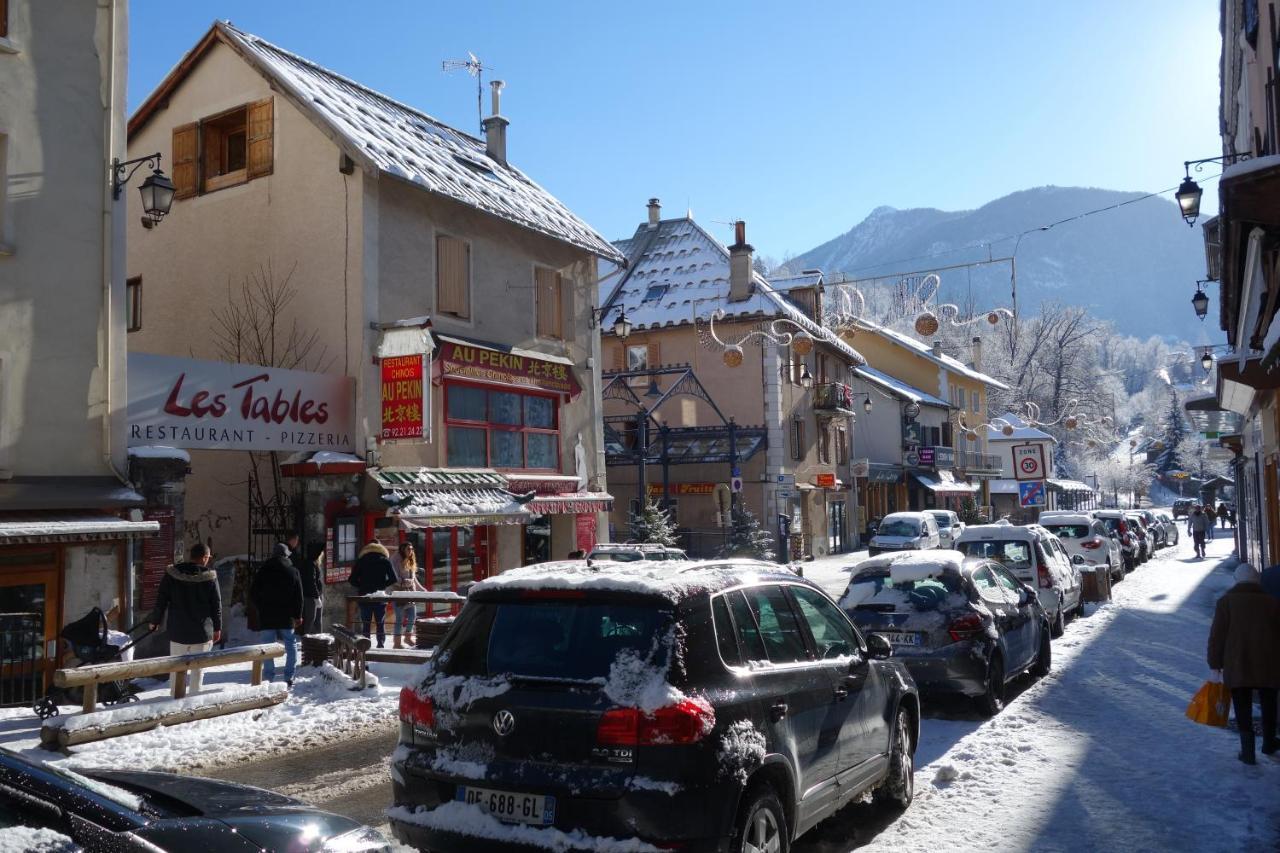 Appartement Cosy Montagne, Centre Ville De Briancon Bagian luar foto